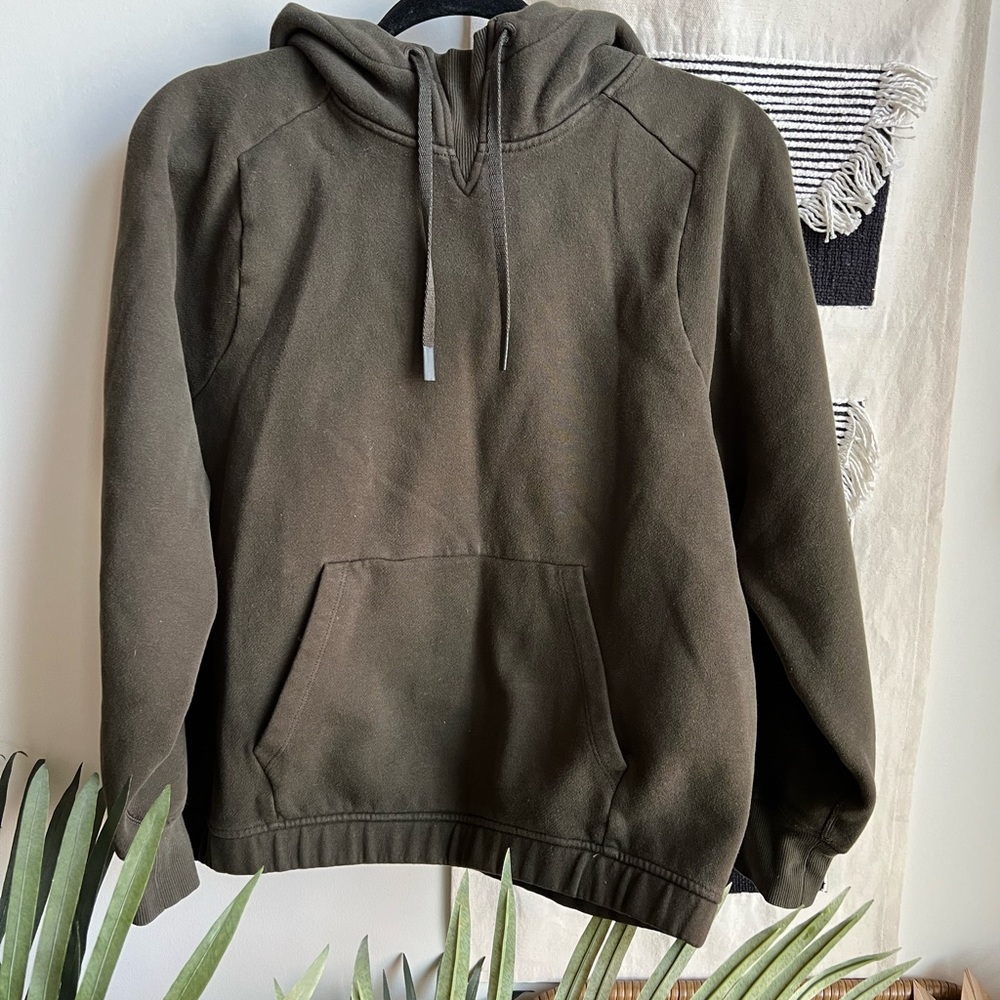 Lululemon Warm for Winter Hoodie size 6 Deep Olive